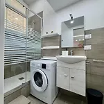 House Genol Apartmán *